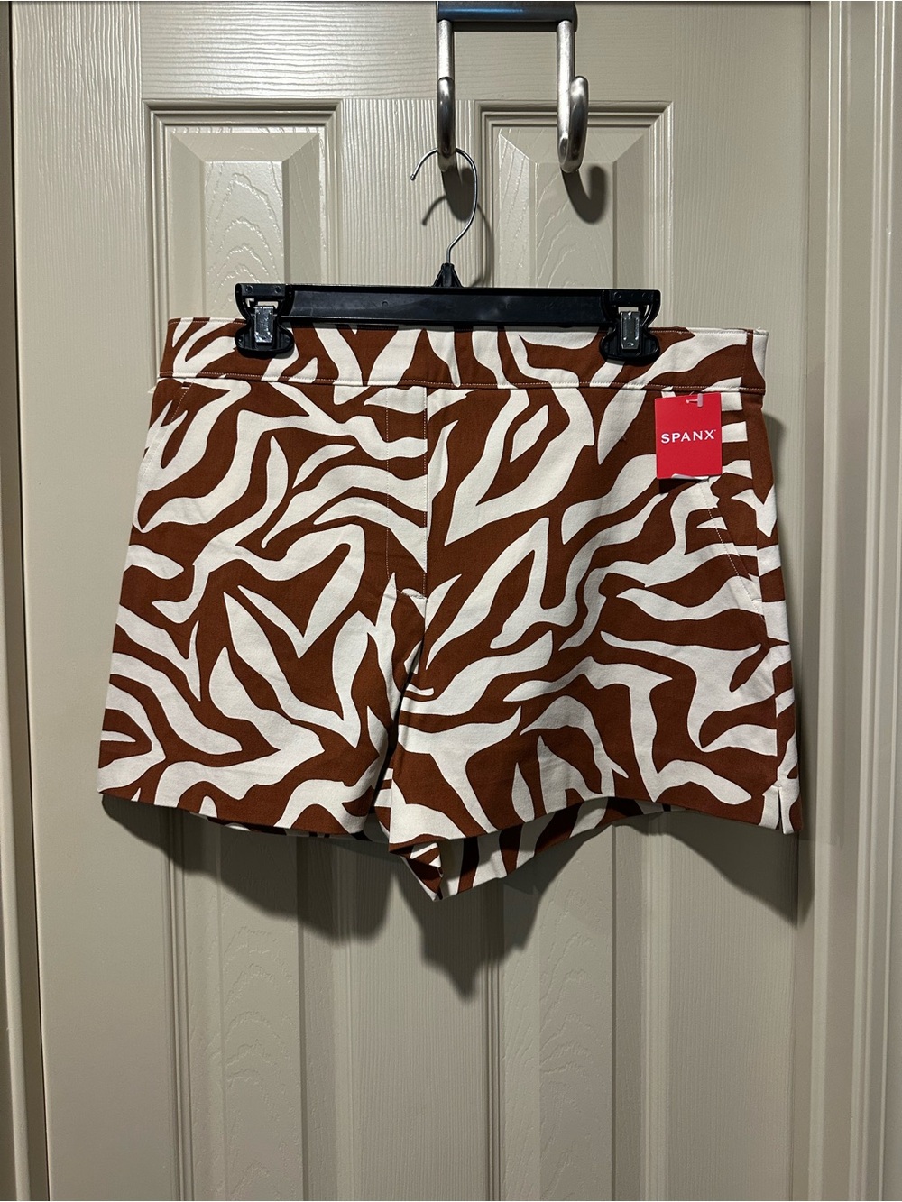 SPANX Women's On-the-Go Printed Clay Zebra Shorts